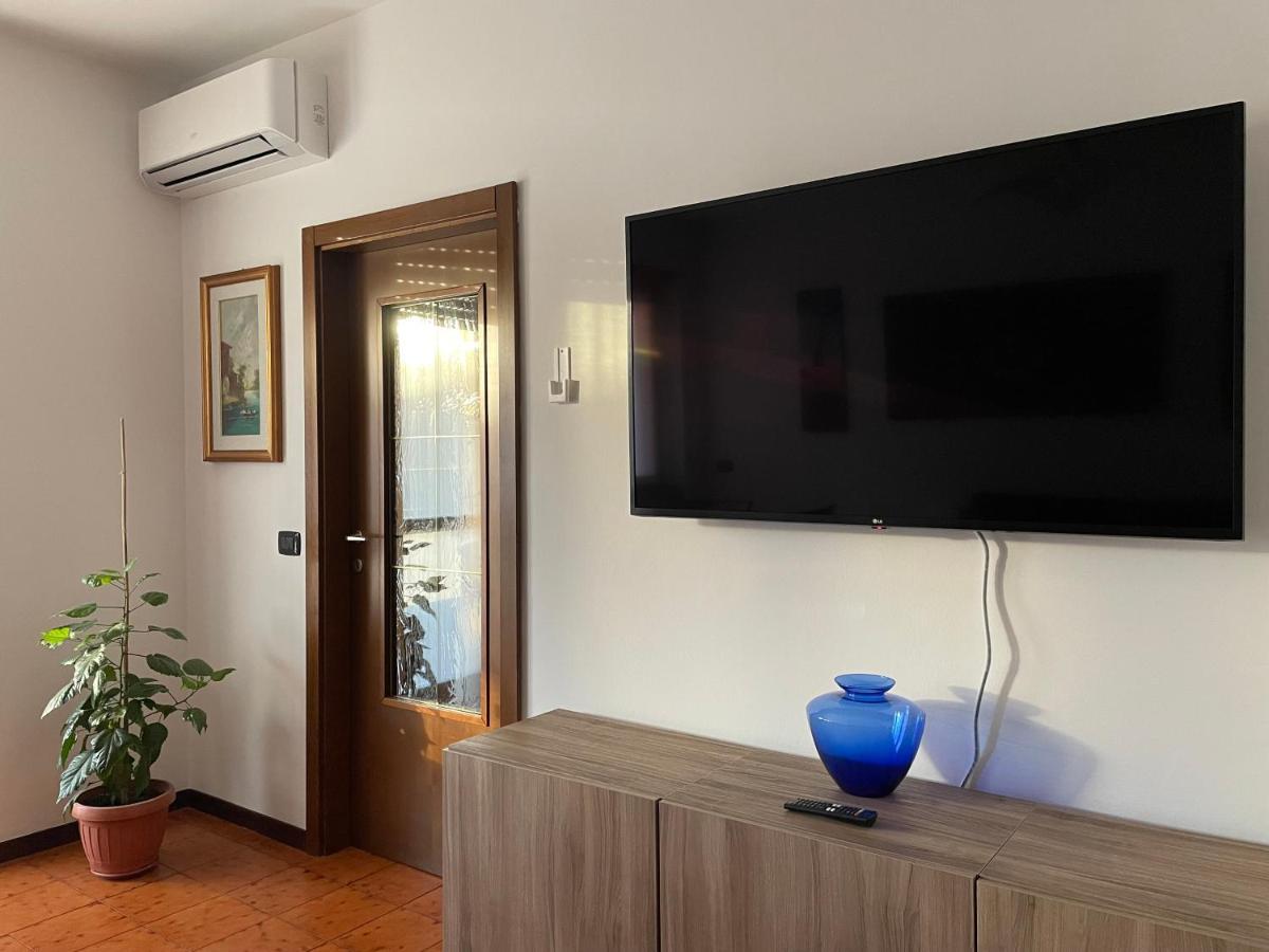 Appartamento Spazioso Con 3 Camere Da Letto Riva del Garda Exterior photo