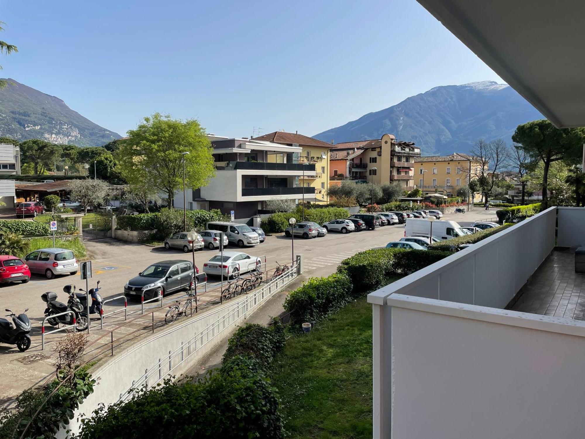 Appartamento Spazioso Con 3 Camere Da Letto Riva del Garda Exterior photo