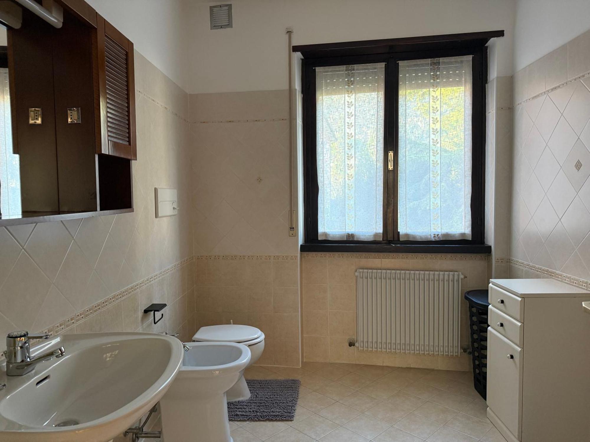 Appartamento Spazioso Con 3 Camere Da Letto Riva del Garda Exterior photo